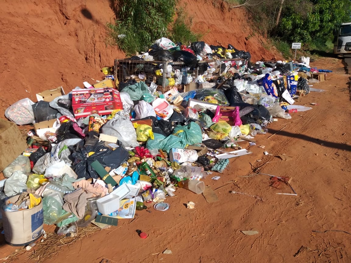 Lixo Descarte Irregular Em Tup Traz Riscos Sa De E Ao Meio Ambiente