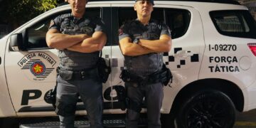 Força Tática aborda casal na Vila Indústria e os dois acabam presos