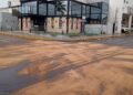 Motoristas de Tupã devem redobrar atenção em trecho da Rua Nhambiquaras após derramamento de óleo