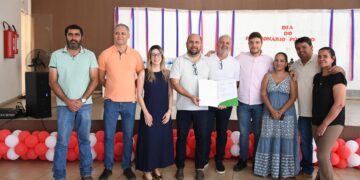 Prefeitura de Queiroz celebra Dia do Servidor com anúncio de aumento no ticket alimentação