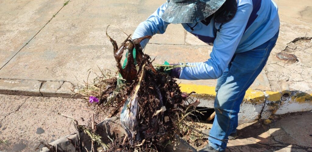 12b298f0-b9e4-4751-977a-18734ef029b7