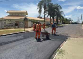 Investimento de quase R$ 500 mil garante recape de ruas do Parque Universitário