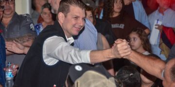 Fernando Itapuã amplia cuidado com as famílias e lança a maior ação social do ano em Quintana