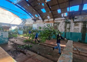 Prefeitura de Tupã realiza limpeza no Mercadão Municipal