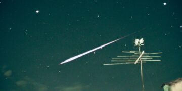 Chuva de meteoros mais intensa do ano, a Geminidas, ocorre até terça-feira e pico será na noite de sábado para domingo